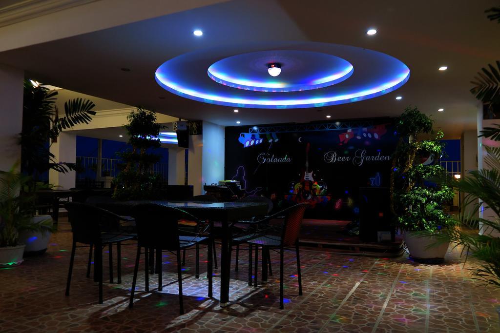 Huang Ting Hotel Phnom Penh Exterior photo