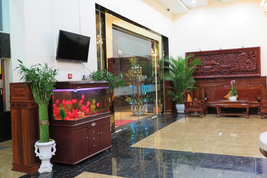 Huang Ting Hotel Phnom Penh Exterior photo